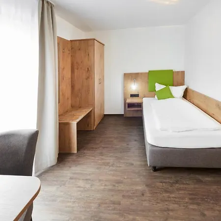 Hotel Fernblick 3*