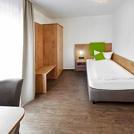 Hotel Fernblick 3*